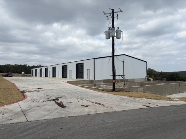 9204 Rod Rd, Austin, TX for sale - Building Photo - Image 1 of 7