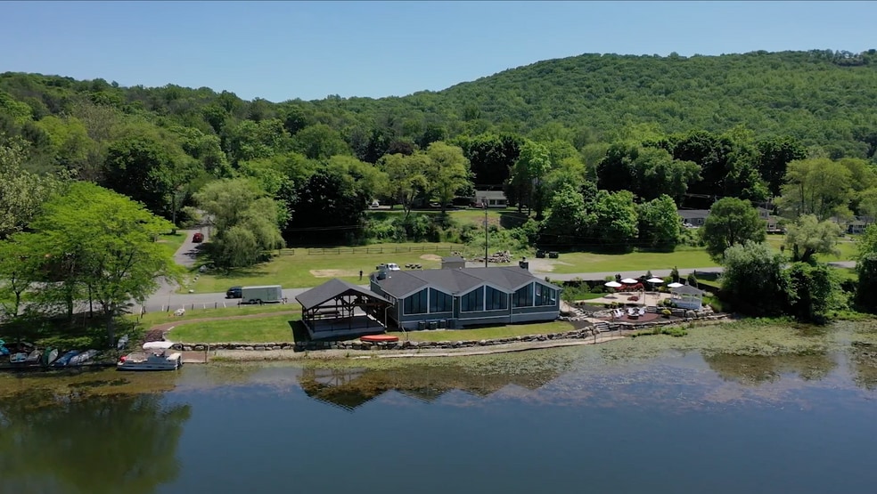 11 Lakeside Dr E, Belvidere, NJ for sale - Aerial - Image 1 of 17