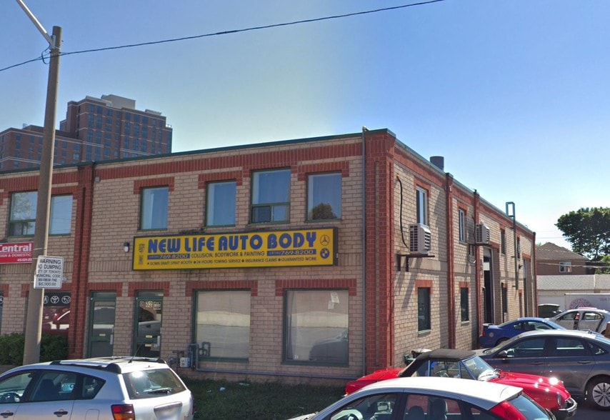 32 Cawthra Ave, Toronto, ON for sale - Primary Photo - Image 1 of 1