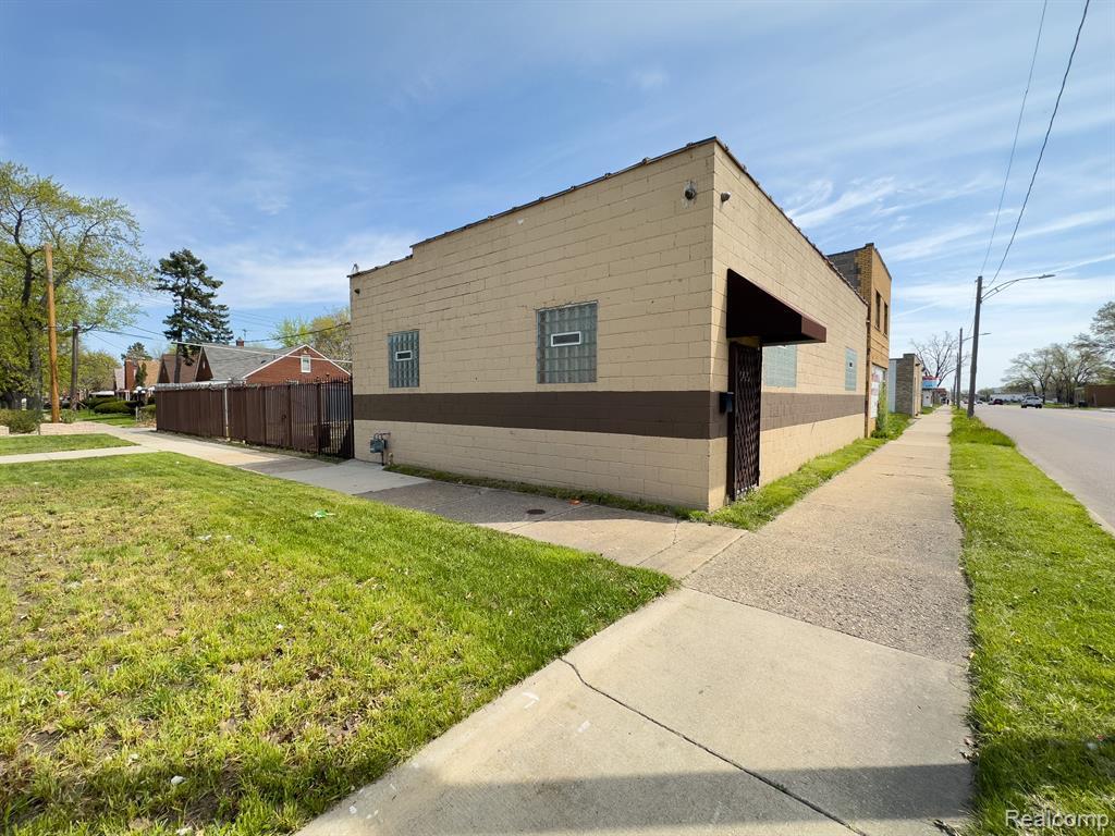 4301 E 7 Mile Rd, Detroit, MI for sale Building Photo- Image 1 of 1