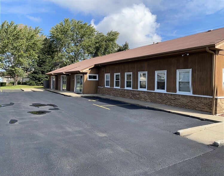 202-206 N Gary Ave, Carol Stream, IL 60188 | LoopNet