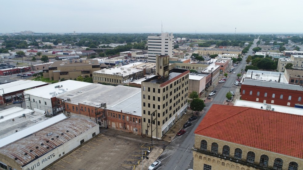 103 E Central Ave, Temple, TX for lease - Building Photo - Image 3 of 4