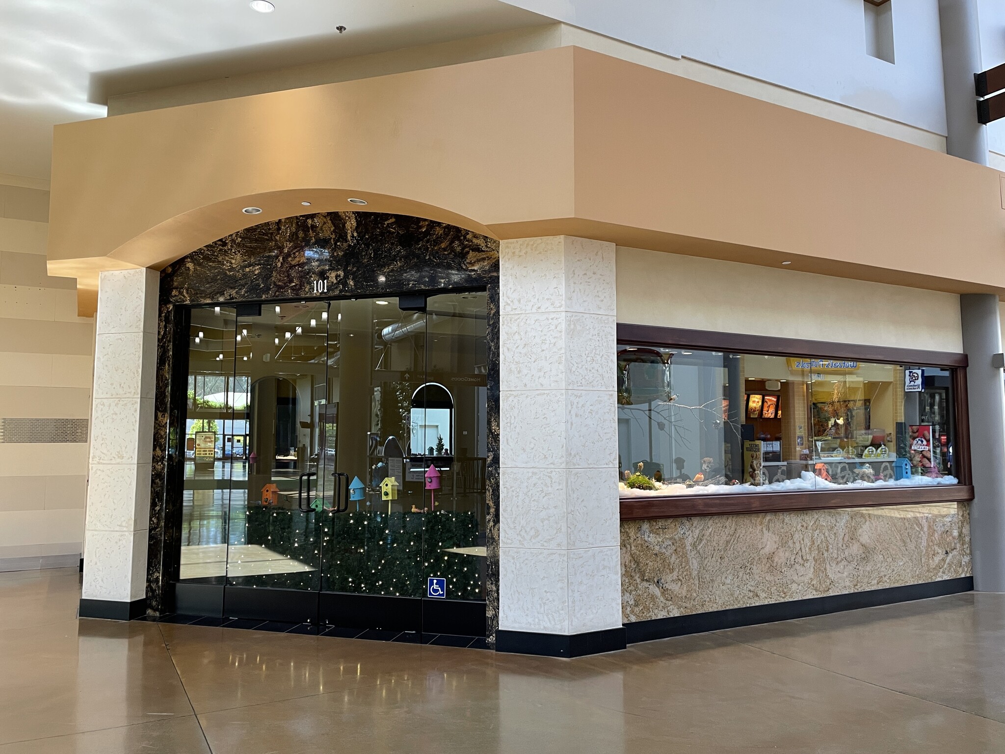 1000-9000 Northgate Mall, San Rafael, CA for lease Building Photo- Image 1 of 3