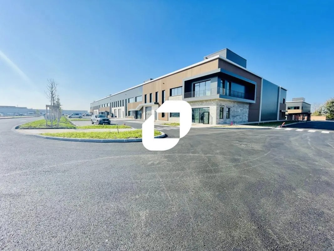 Office in Saint-Priest for lease Building Photo- Image 1 of 162