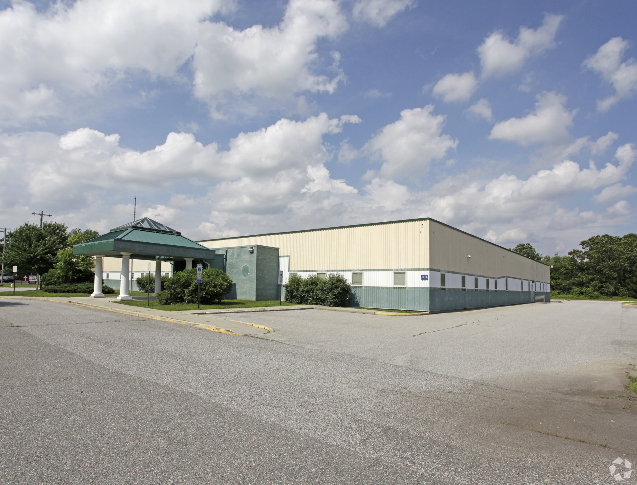 160 Fries Mill Rd, Blackwood, NJ for lease Primary Photo- Image 1 of 3