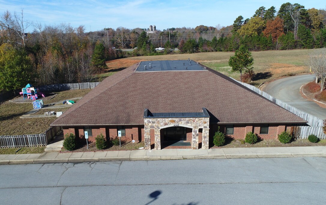 4065 Mendenhal Oaks Pky, High Point, NC for sale Building Photo- Image 1 of 1