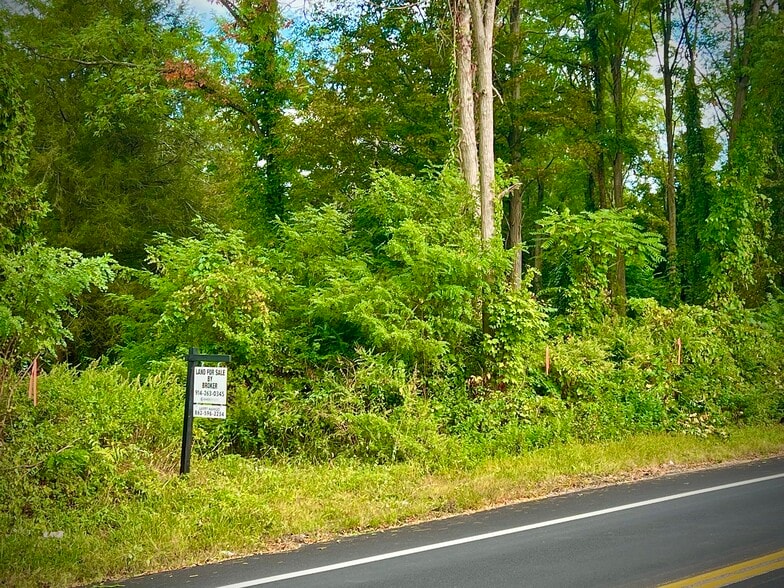 890 Dykeman's Road, Brewster, NY for sale - Building Photo - Image 3 of 6