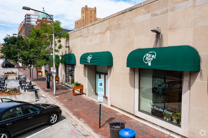 1709 Benson Ave, Evanston, IL for lease - Building Photo - Image 2 of 5