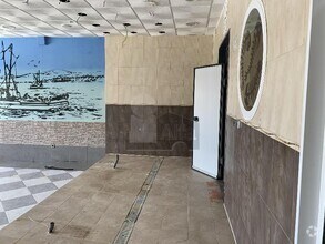 Retail in Navas del Rey, Madrid for lease Interior Photo- Image 1 of 7