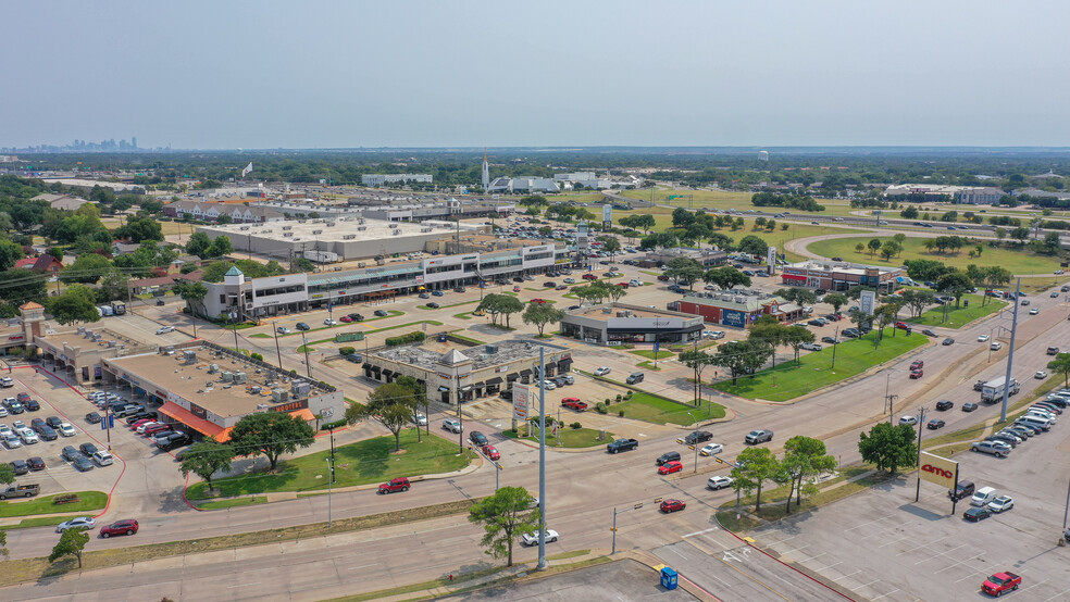 3301-3401 W Airport Fwy, Irving, TX for lease - Aerial - Image 2 of 5