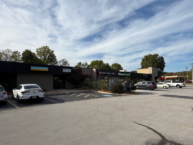 2907 E Joyce Blvd, Fayetteville, AR for lease - Building Photo - Image 2 of 2