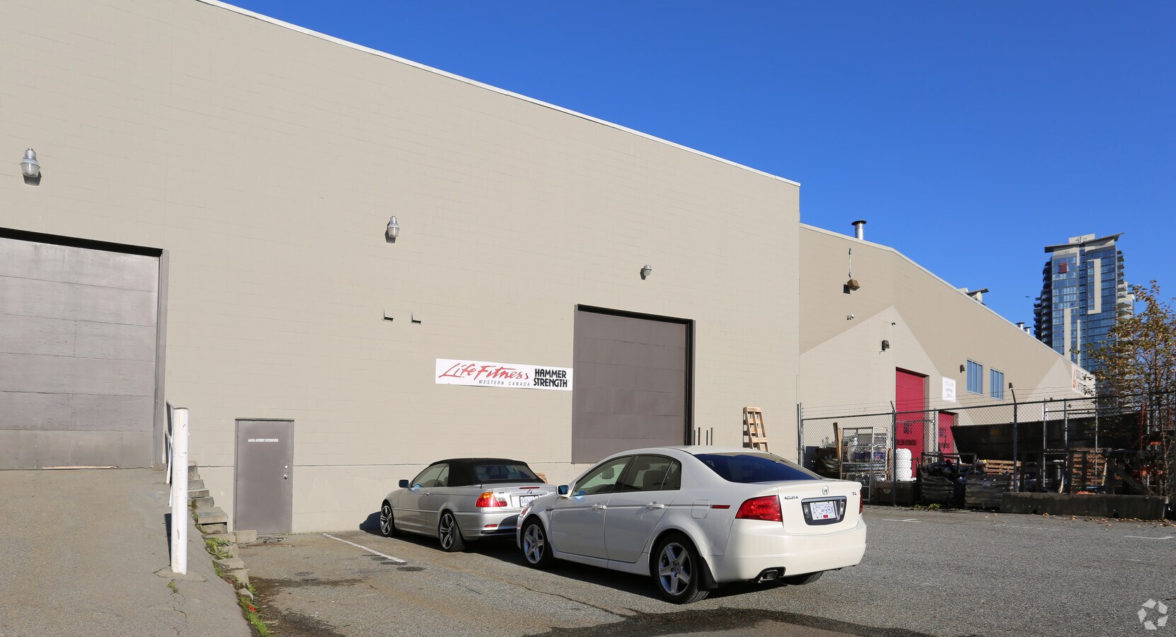 21602168 Springer Ave, Burnaby, BC V5B 3M7