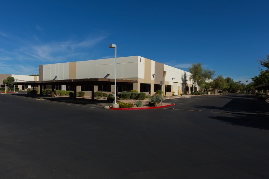 4050 E Cotton Center Blvd, Phoenix, AZ for lease - Building Photo - Image 1 of 2