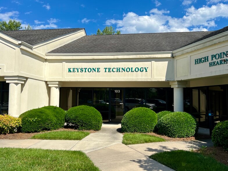 1008 Hutton Ln, High Point, NC for lease - Building Photo - Image 1 of 15
