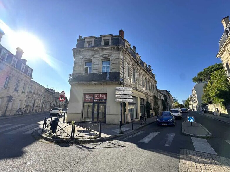 Office in Bordeaux for sale - Building Photo - Image 2 of 14