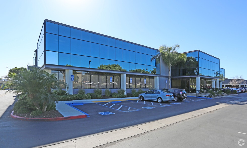 6725 Mesa Ridge Rd, San Diego, CA for lease - Building Photo - Image 3 of 4