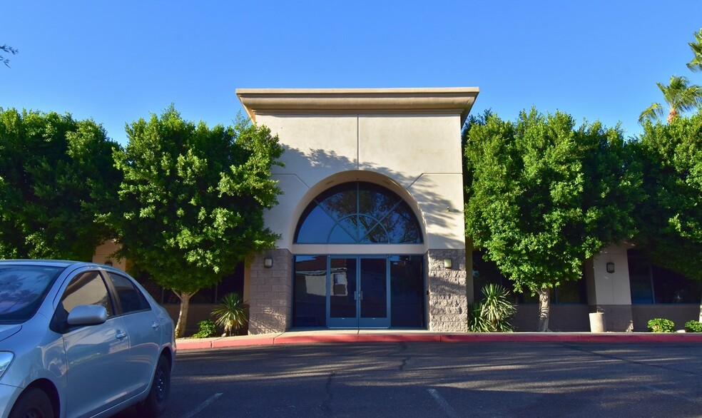 1420 N Greenfield Rd, Gilbert, AZ for lease - Building Photo - Image 2 of 7