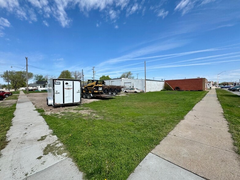 1712 Central Ave, Kearney, NE for lease - Building Photo - Image 3 of 7