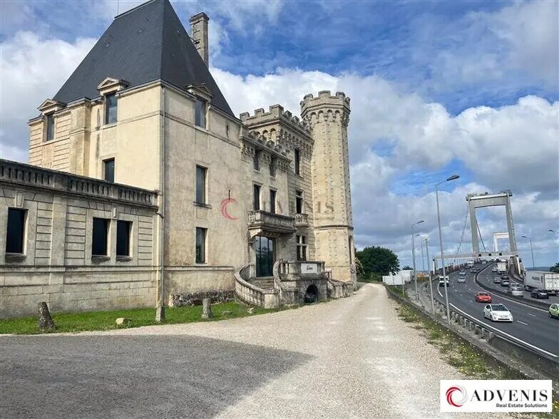 Office in Lormont for lease - Building Photo - Image 1 of 9