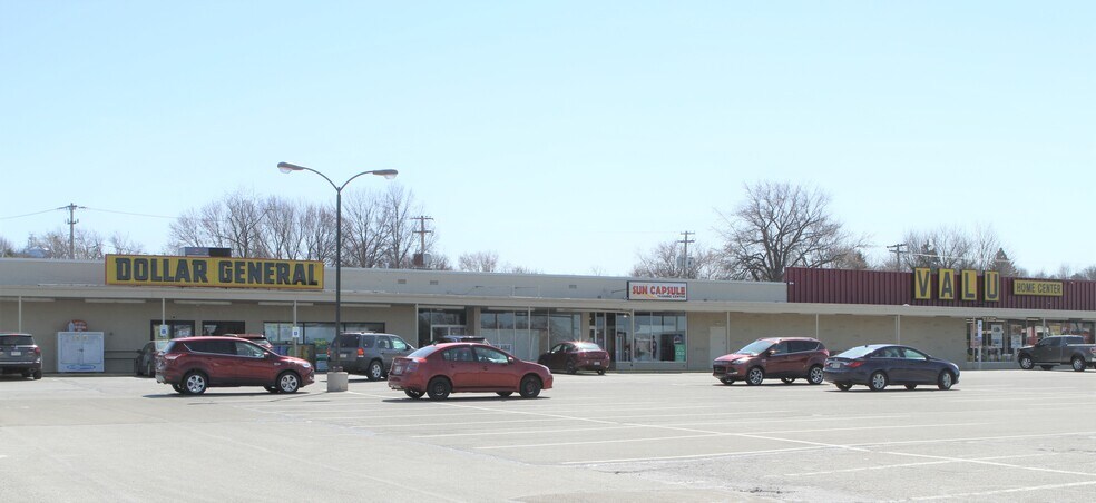 1 99 W 38th St Erie Pa 16508 Valu Plaza Loopnet Com