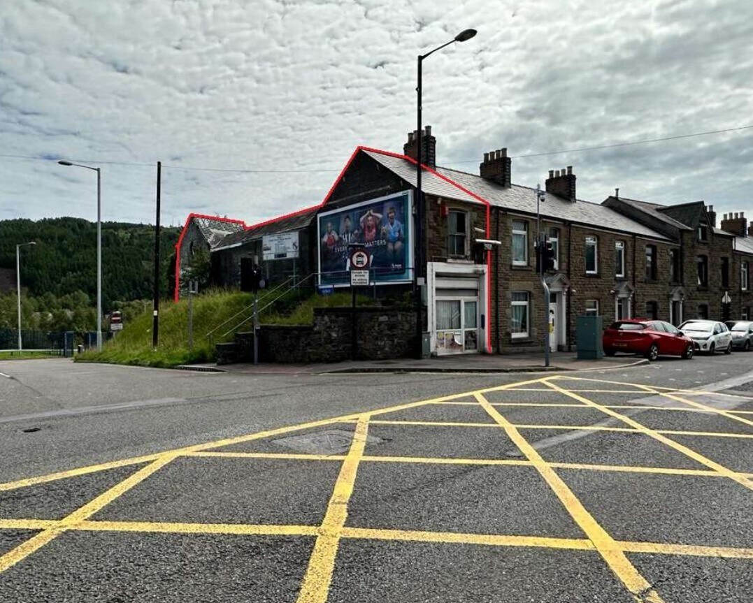 1336A Neath Rd, Swansea for sale Primary Photo- Image 1 of 1