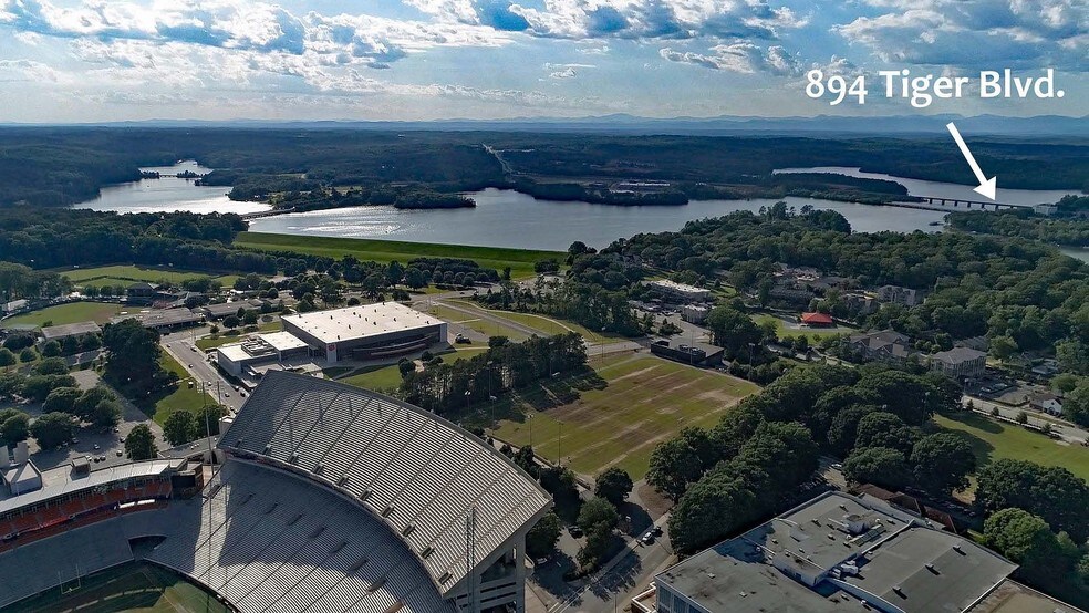homes for sale in clemson sc
