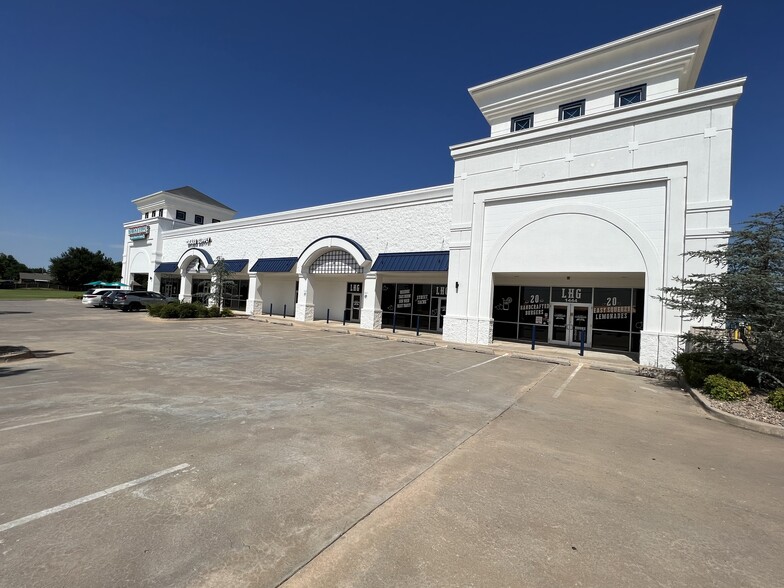 1420 N Kelly Ave, Edmond, OK for lease - Building Photo - Image 3 of 7