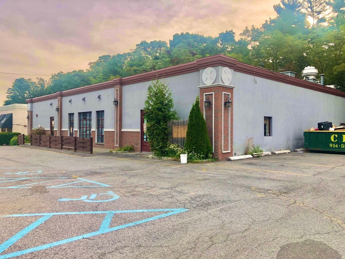 156 S Central Ave, Hartsdale, NY 10530