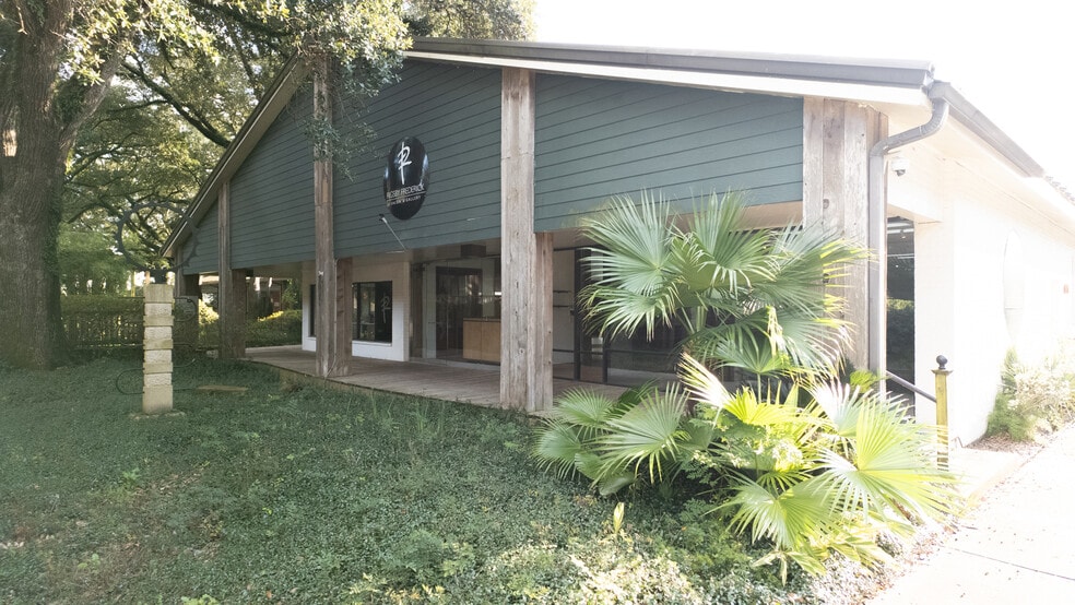 7520 Perkins Rd, Baton Rouge, LA for sale - Building Photo - Image 2 of 4