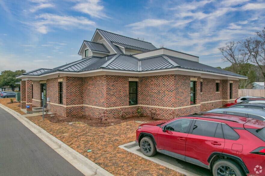 2767 Cultra Rd, Conway, SC 29526 Office for Sale