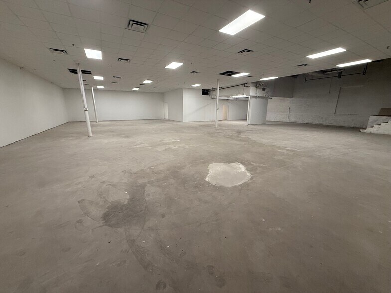 2211-2321 University Blvd W, Silver Spring, MD for lease - Building Photo - Image 3 of 17