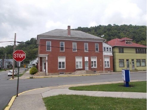 13-15 N Brown St, Mc Clure, PA for sale Primary Photo- Image 1 of 1