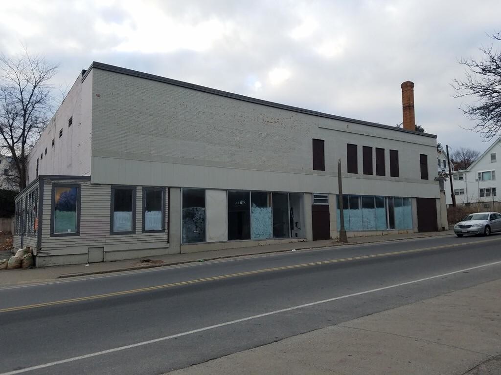 325 Water St, Fitchburg, MA 01420