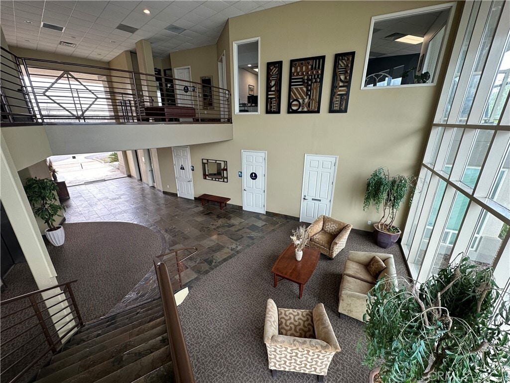 2580 Sierra Sunrise Ter, Chico, CA for lease Interior Photo- Image 1 of 9