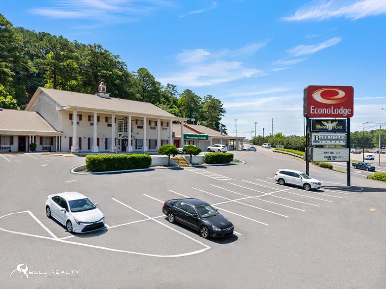 1535 Montgomery Hwy, Vestavia Hills, AL for sale - Building Photo - Image 2 of 22