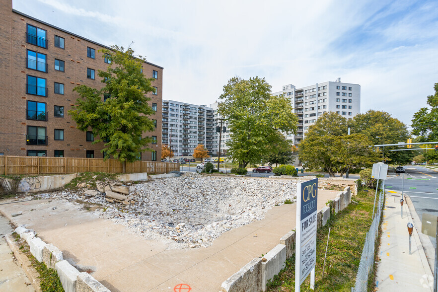 900 Spring St, Silver Spring, MD for sale - Primary Photo - Image 1 of 7