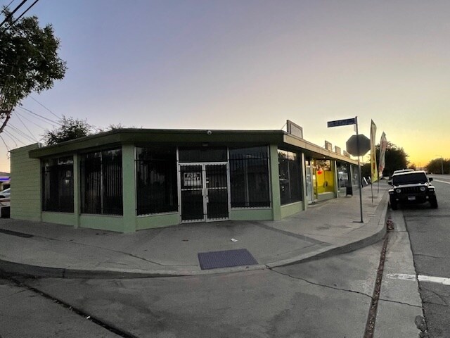 38463 9th St E, Palmdale, CA for sale - Building Photo - Image 1 of 1