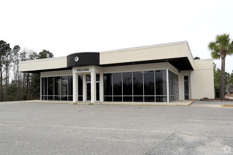 208 S Goose Creek Blvd, Goose Creek, SC 29445