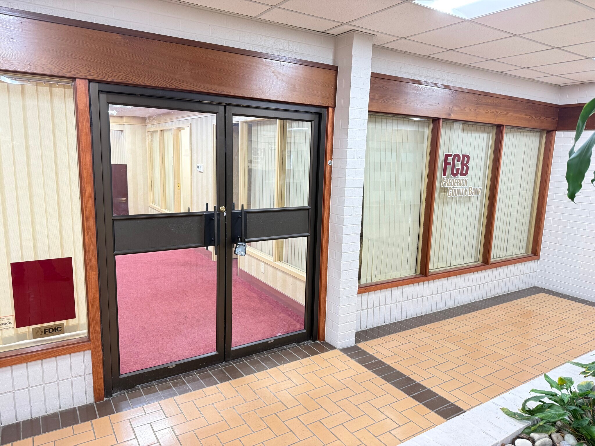 198 Thomas Johnson Dr, Frederick, MD for lease Interior Photo- Image 1 of 13