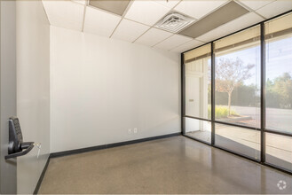 7307 Roseville Rd, Sacramento, CA for lease Interior Photo- Image 2 of 8