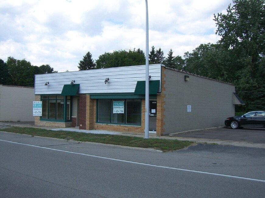 33632 5 Mile Rd, Livonia, MI 48154 | LoopNet