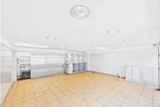 21-29 Drysdale St, Alloa for lease Interior Photo- Image 1 of 5