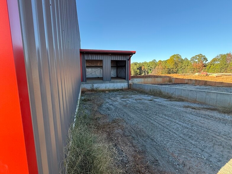 506 Entrepreneur Ct, Greer, SC for lease - Building Photo - Image 3 of 10