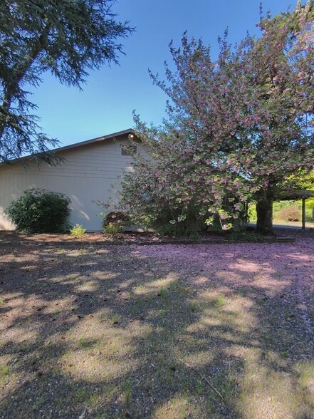 14767 Henrici Rd, Oregon City, OR for sale - Building Photo - Image 3 of 4