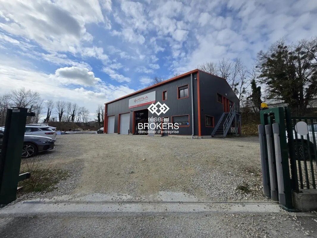 Flex in Valserhône for lease Building Photo- Image 1 of 10