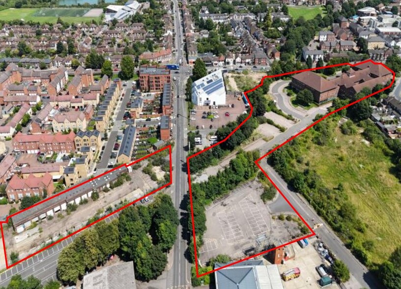 High Street North, Dunstable for sale - Aerial - Image 2 of 5