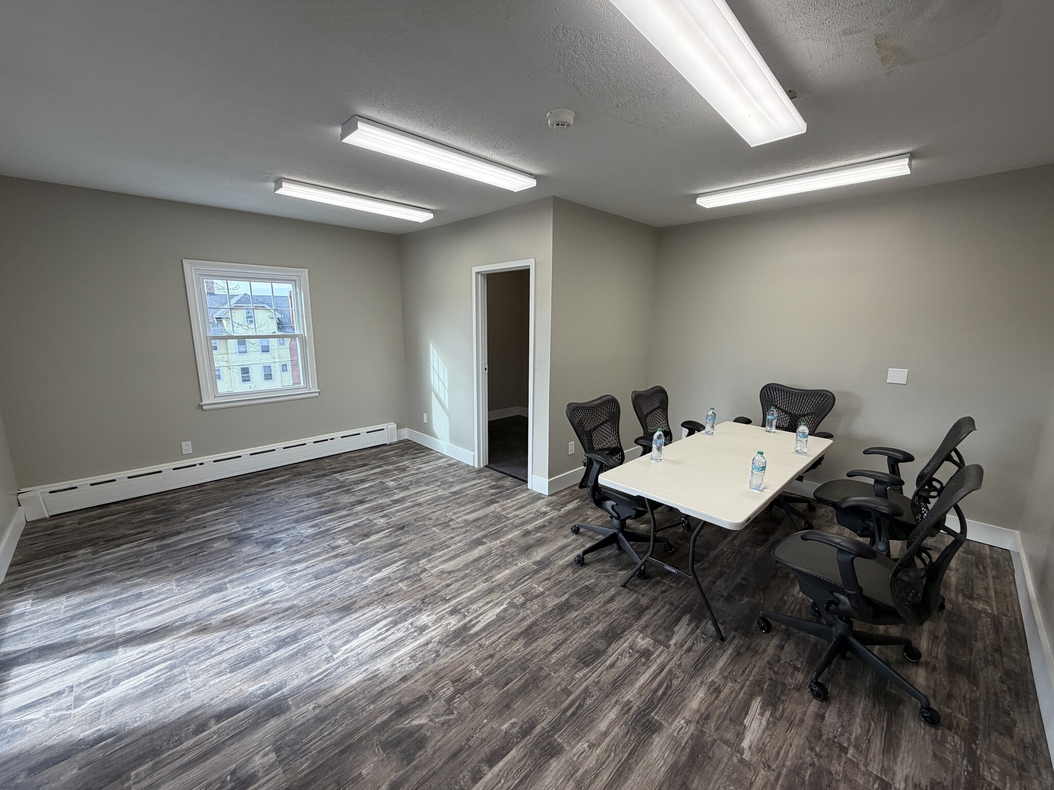 196 Woodland St, Bristol, CT for lease Interior Photo- Image 1 of 6