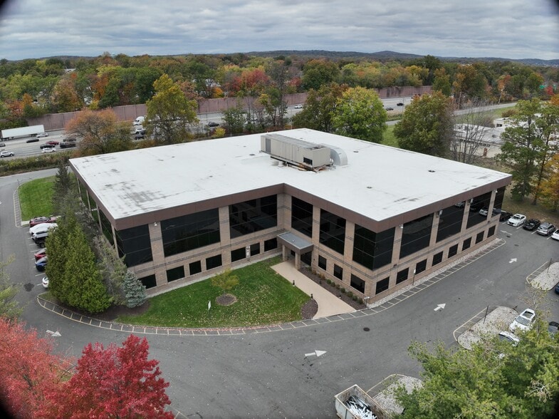 199 Pomeroy Rd, Parsippany, NJ for sale - Matterport Community - Image 3 of 24