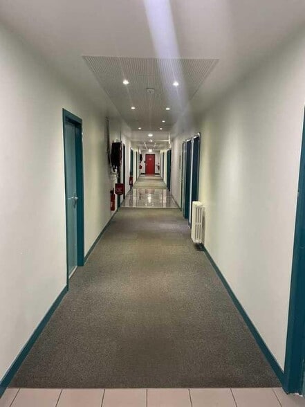 58 Rue Du Dessous Des Berges, Paris for lease - Building Photo - Image 2 of 42