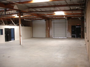 1045 N Main St, Riverside, CA for lease Interior Photo- Image 2 of 5